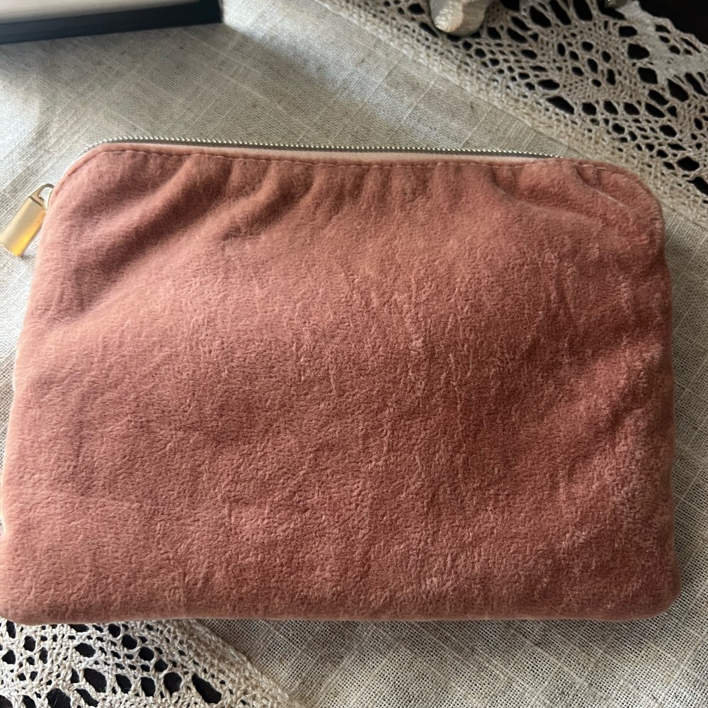 Pink tech pouch - Picture 2 of 3